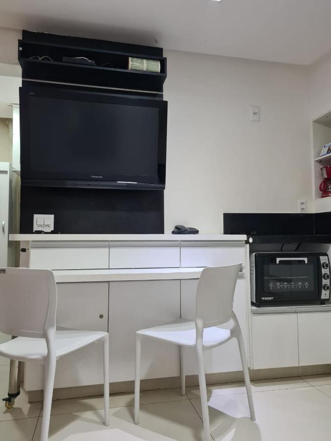 Com Piscina, Centro De Apartment